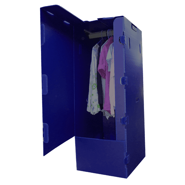 wardrobe-box-hire-open-with clothes-hanging